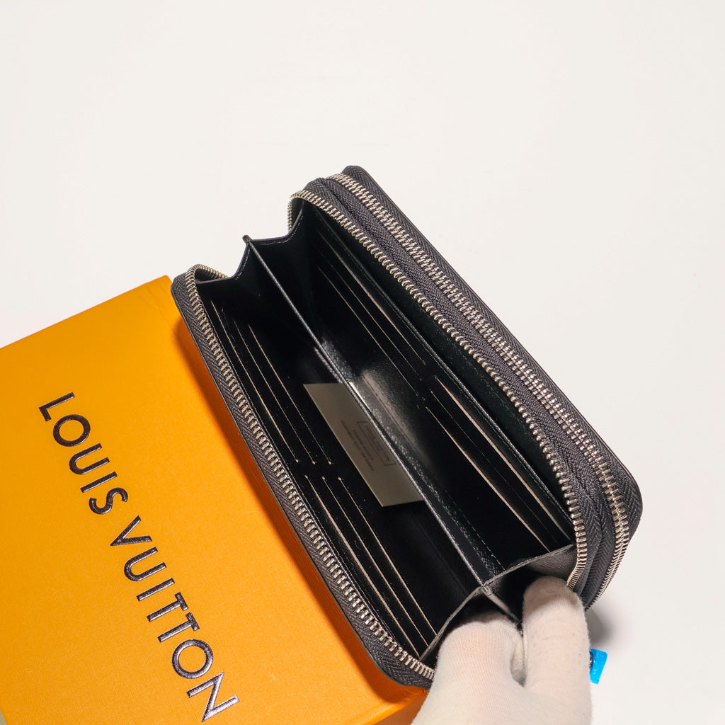 Black Monogram Double Wallet LV Leather