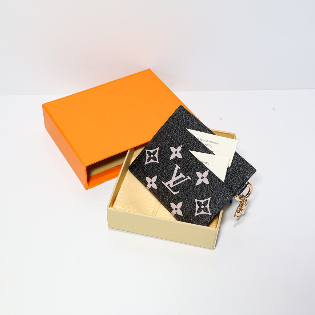 Women's LV Card Holder