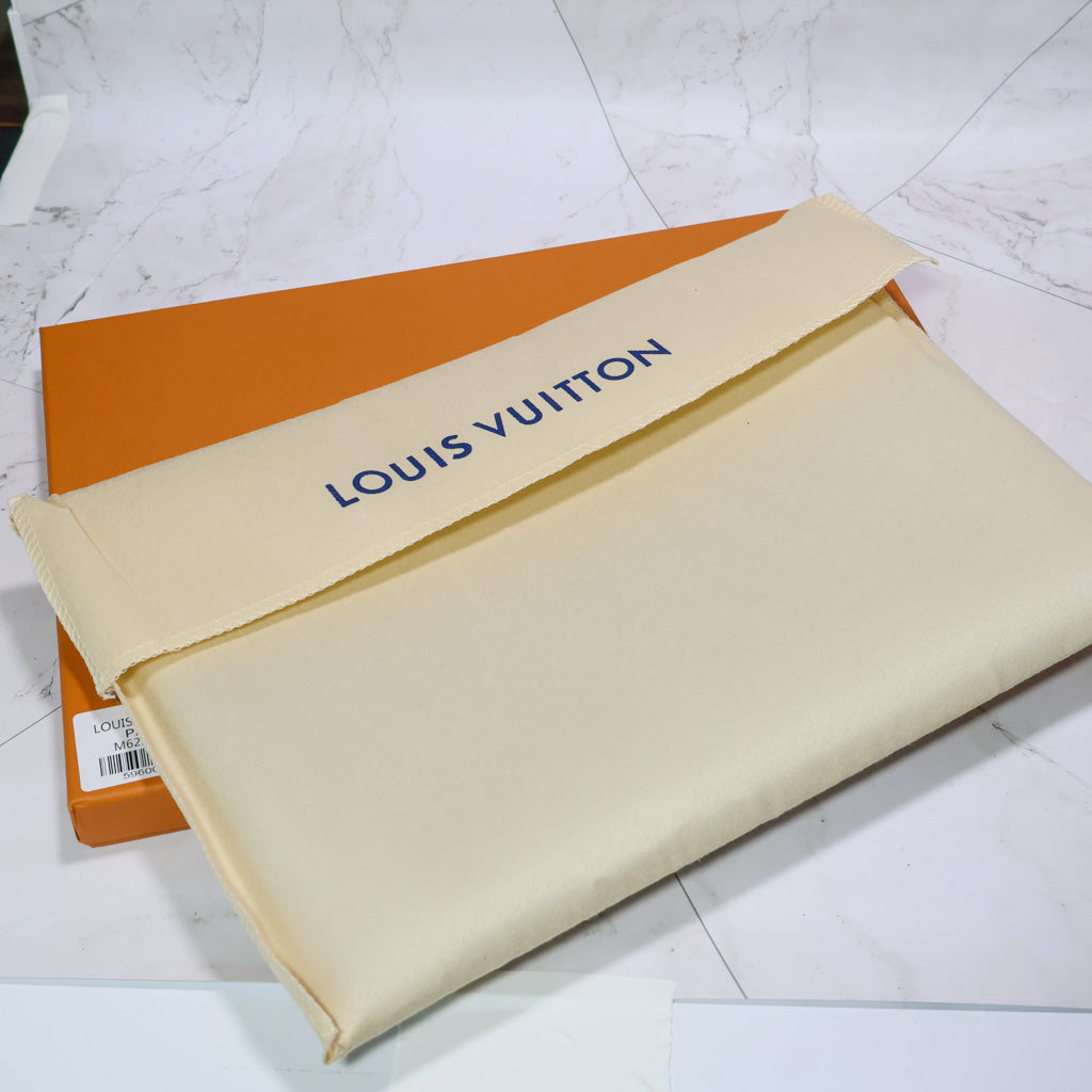 LV Daily Pouch