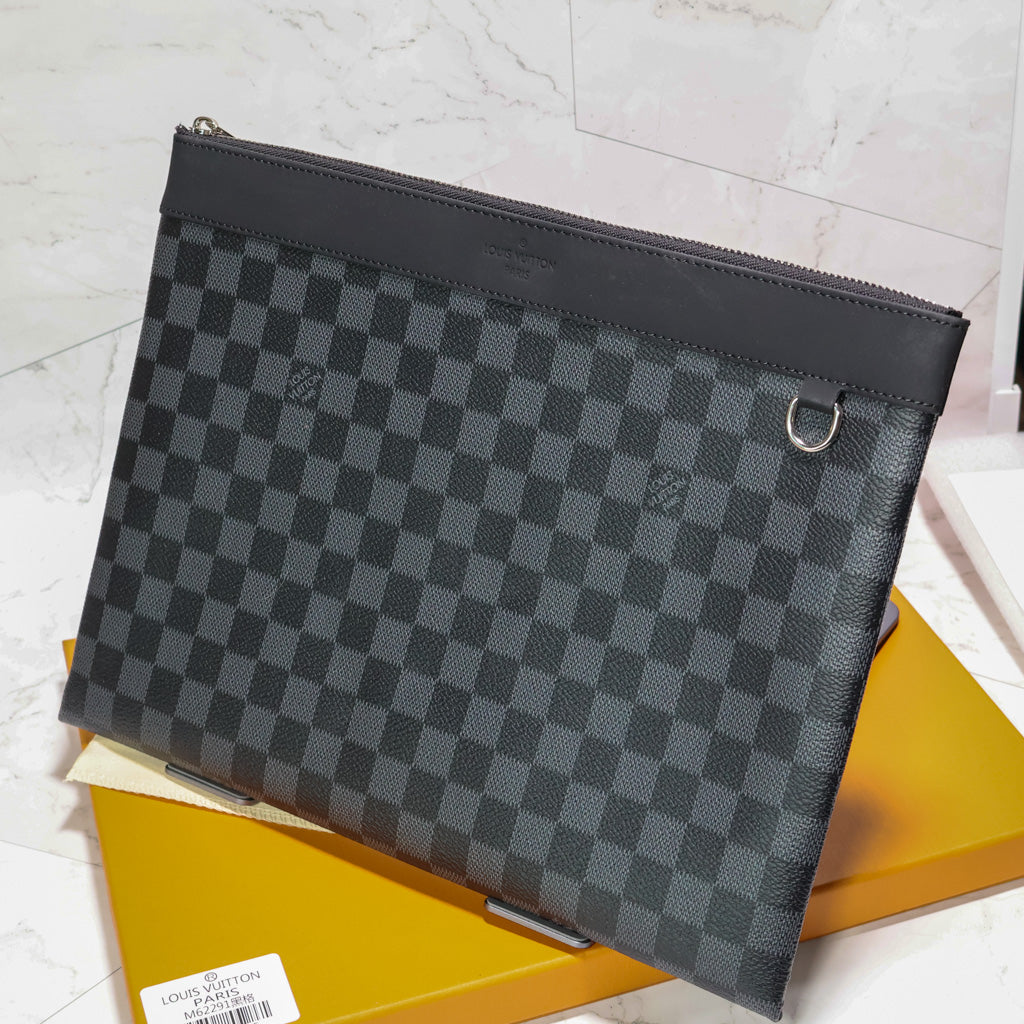 LV Daily Pouch