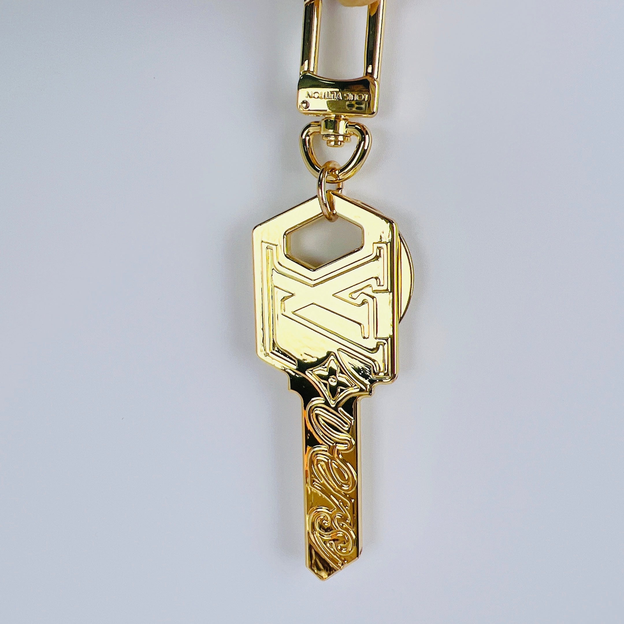 LV Key Holder Key Style