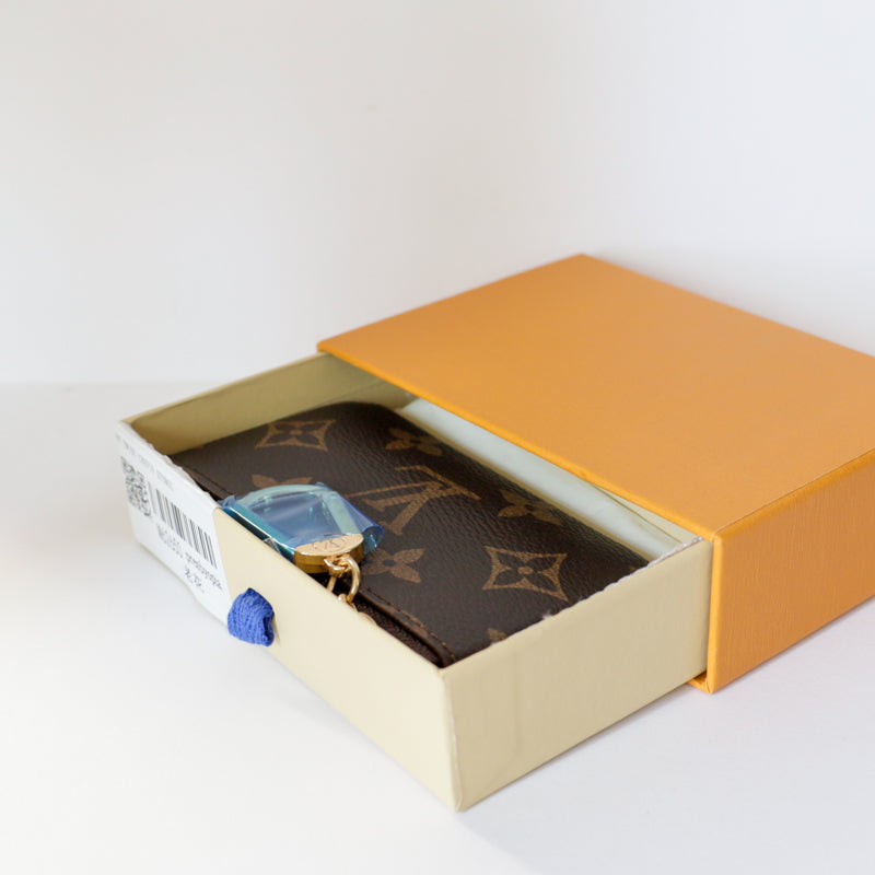 Louis Vuitton Card Holder Keychain Brown Monogram