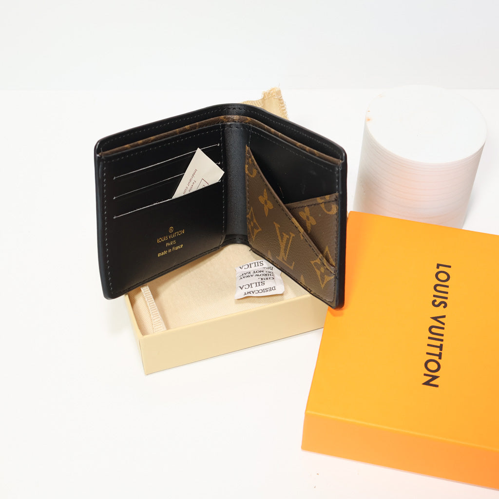 Louis Vuitton Mens Bifold Wallet